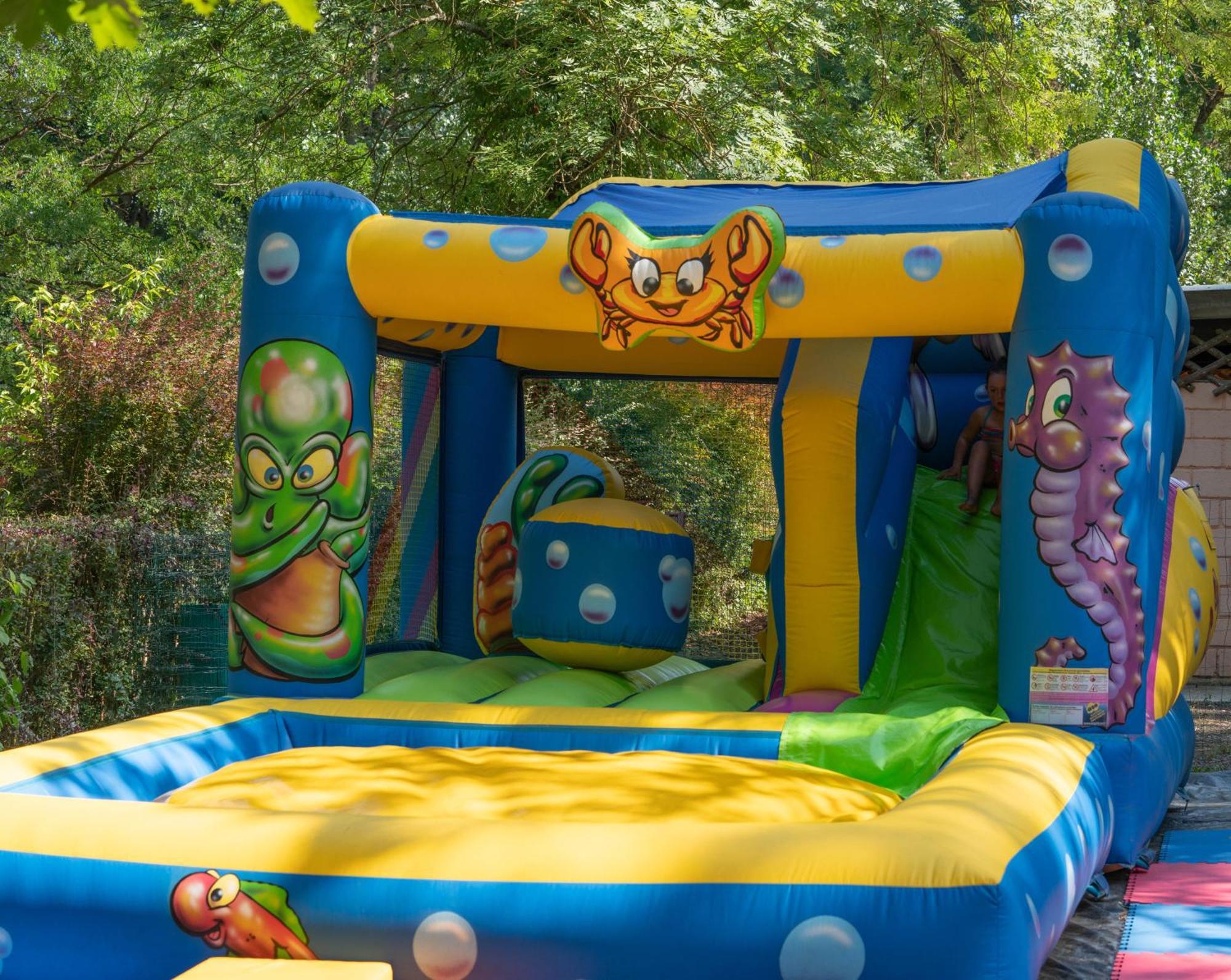 Camping De La Bageasse Brioude Εξωτερικό φωτογραφία
