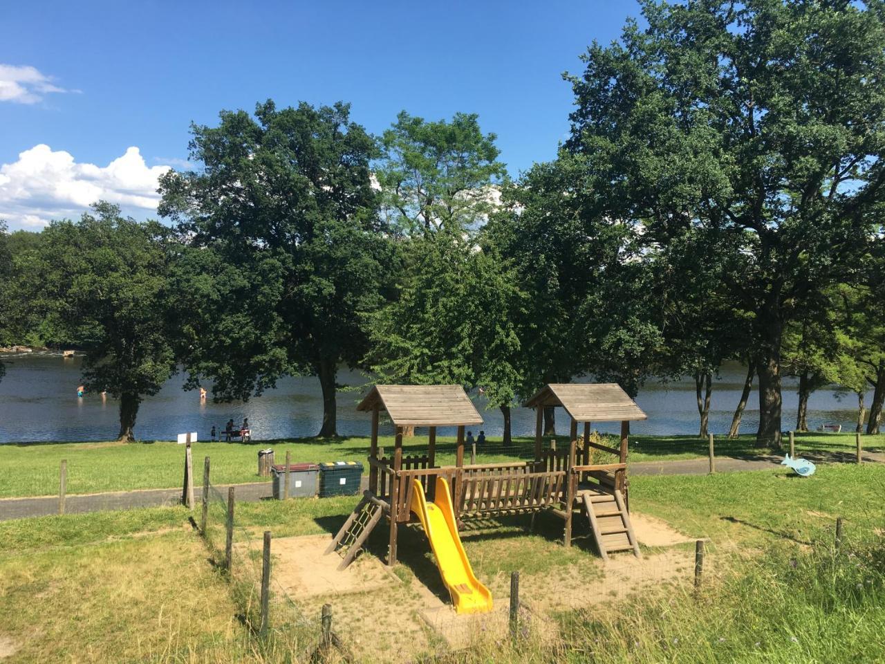 Camping De La Bageasse Brioude Εξωτερικό φωτογραφία