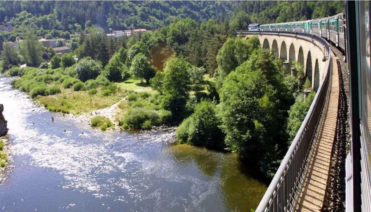 Camping De La Bageasse Brioude Εξωτερικό φωτογραφία
